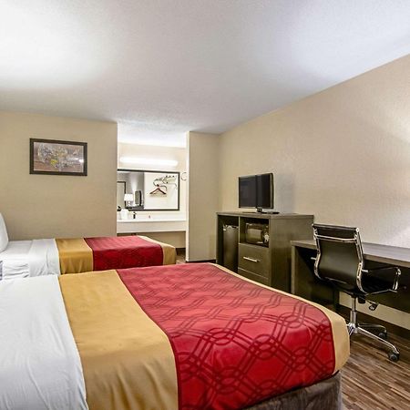 Econo Lodge Inn & Suites Matthews - Charlotte Exterior photo