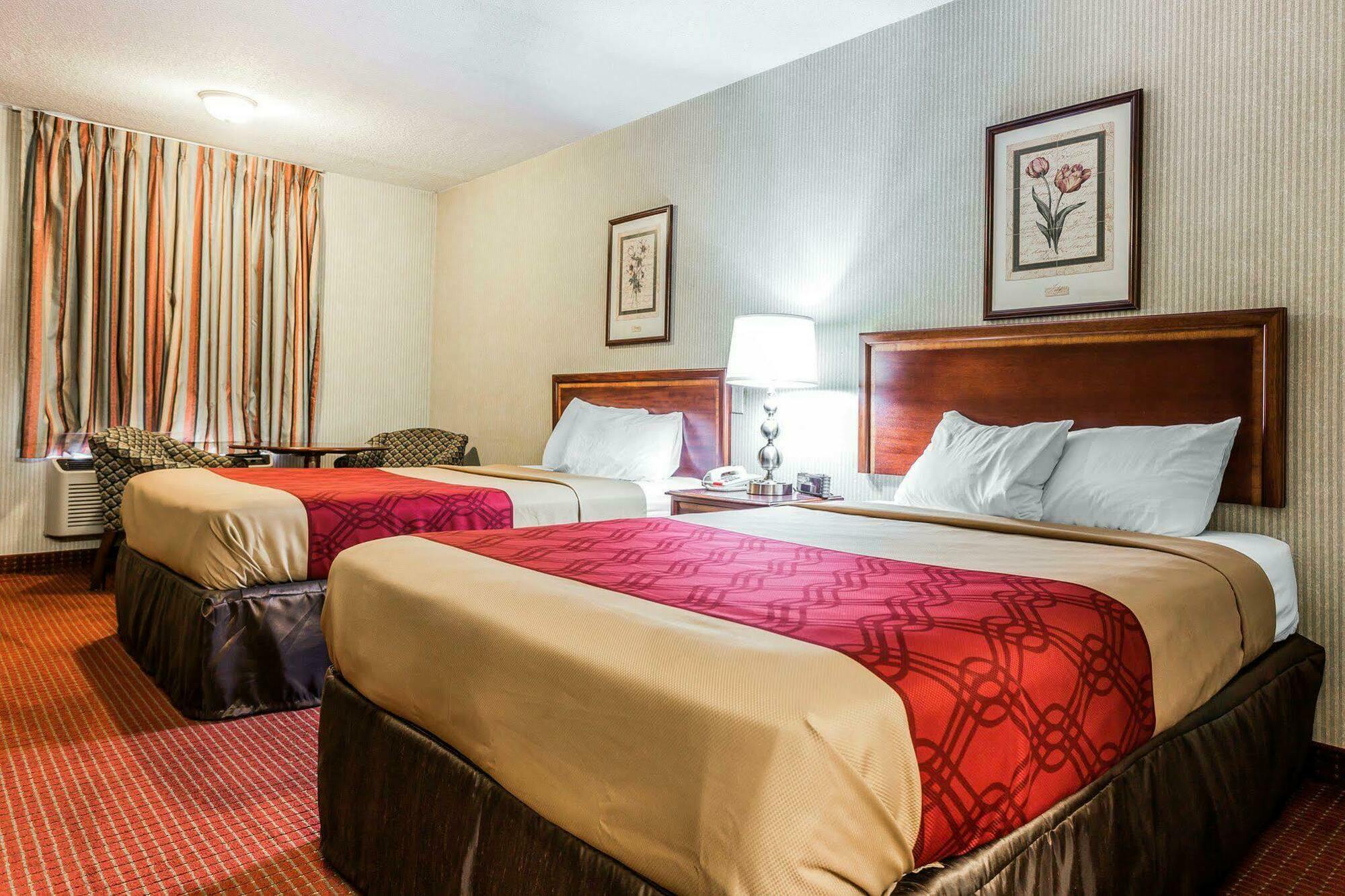 Econo Lodge Inn & Suites Matthews - Charlotte Exterior photo